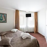 Art Hotel 3*
