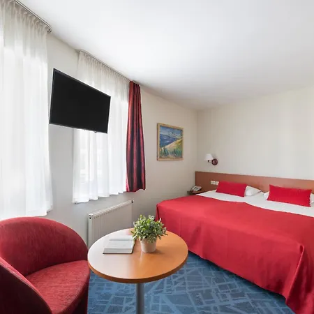 Art Hotel 3*