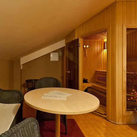 Art Hotell 3*